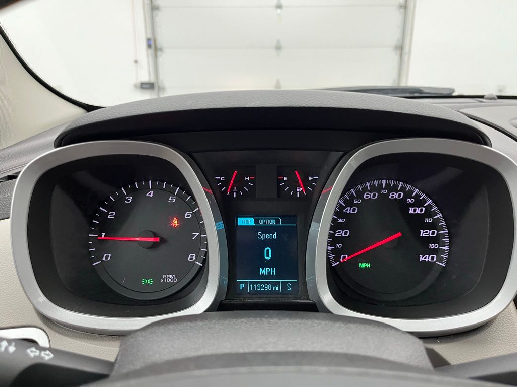 2013 Chevrolet Equinox photo 3