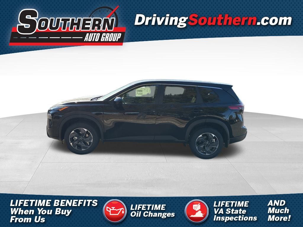 2026 Nissan Rogue SV's photo