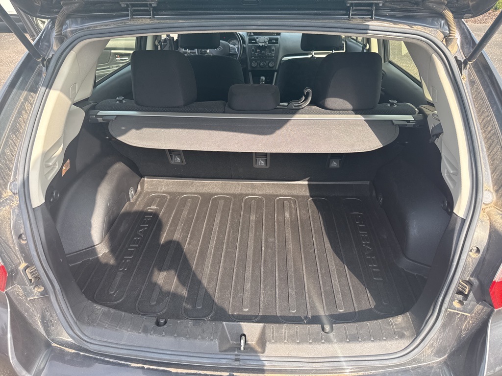 2013 Subaru Impreza 2.0i Premium photo 16