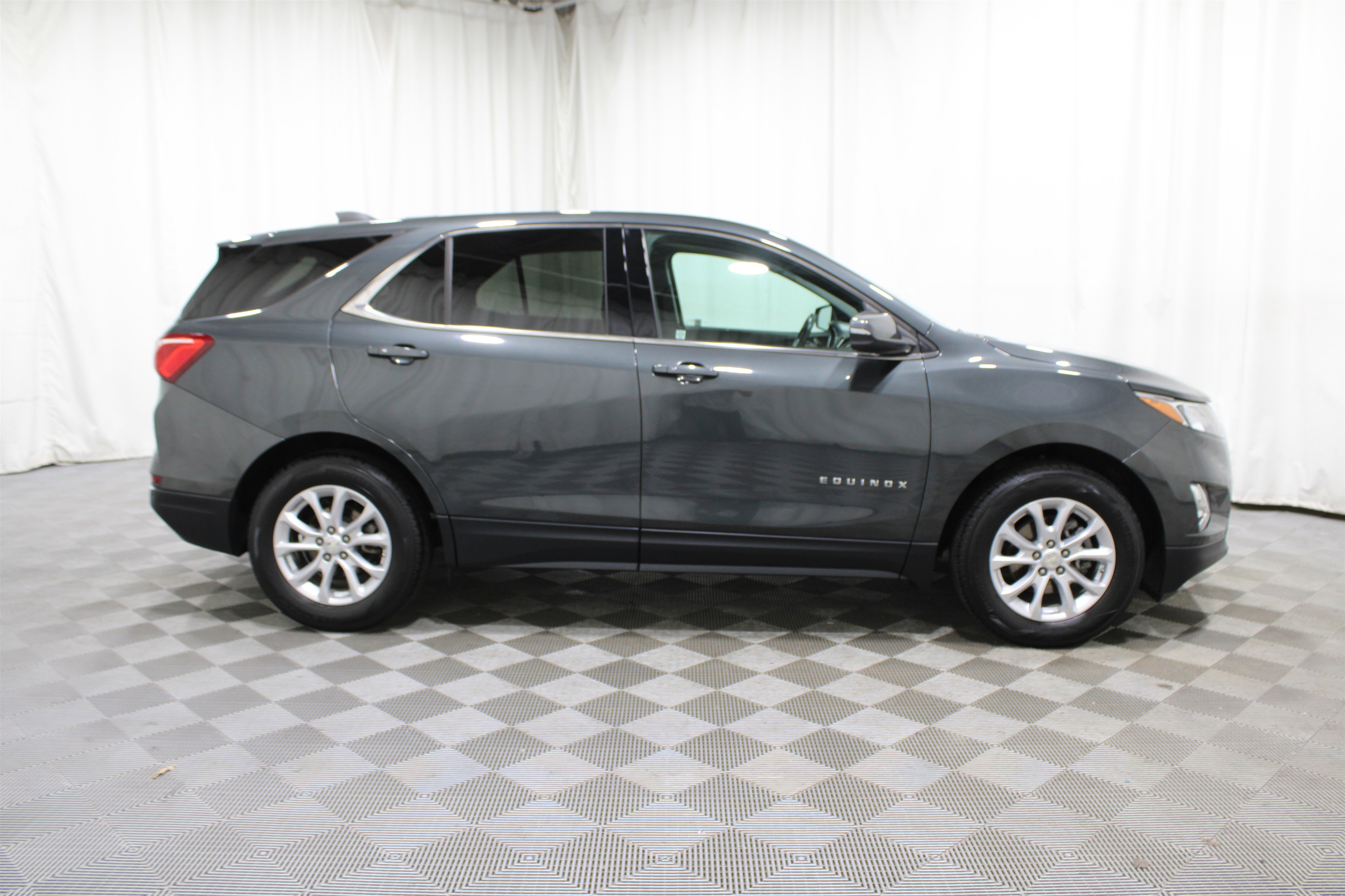 2019 Chevrolet Equinox LT photo 4