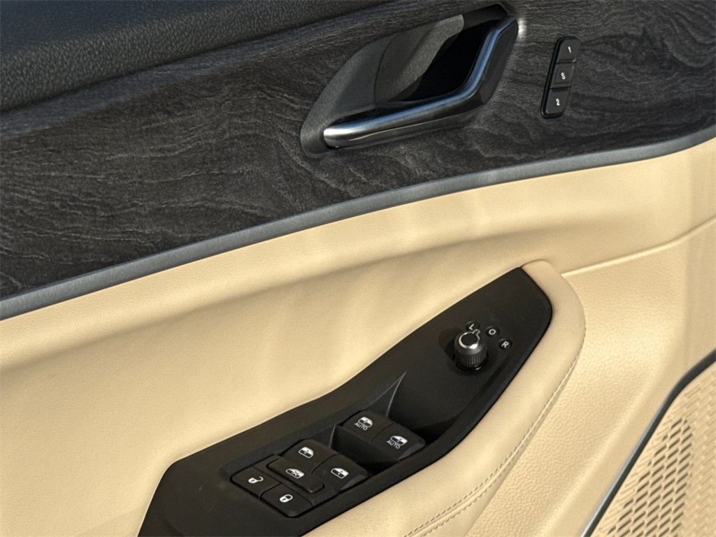 2025 Jeep Grand Cherokee Limited photo 24