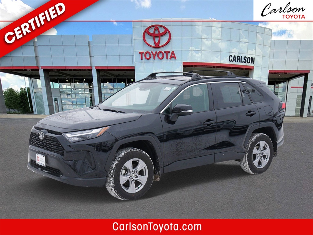 2025 Toyota RAV4 XLE's photo