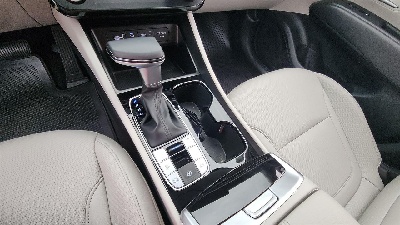 2025 Hyundai Tucson SEL Convenience photo 11