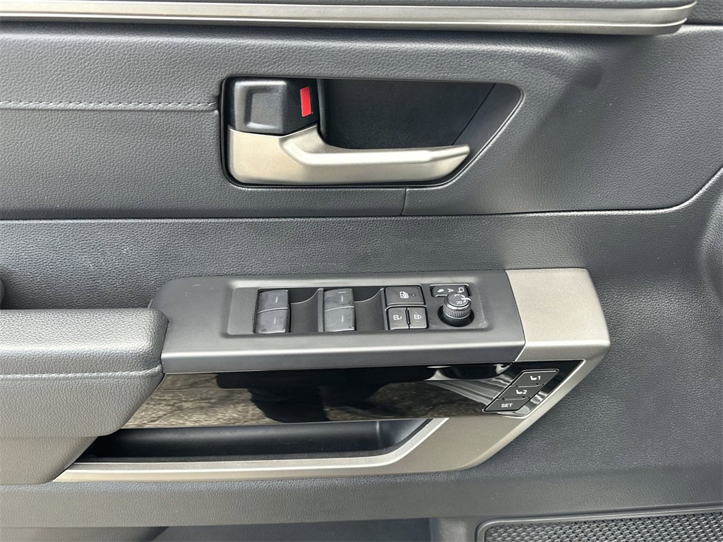 2024 Toyota Tundra Limited photo 13