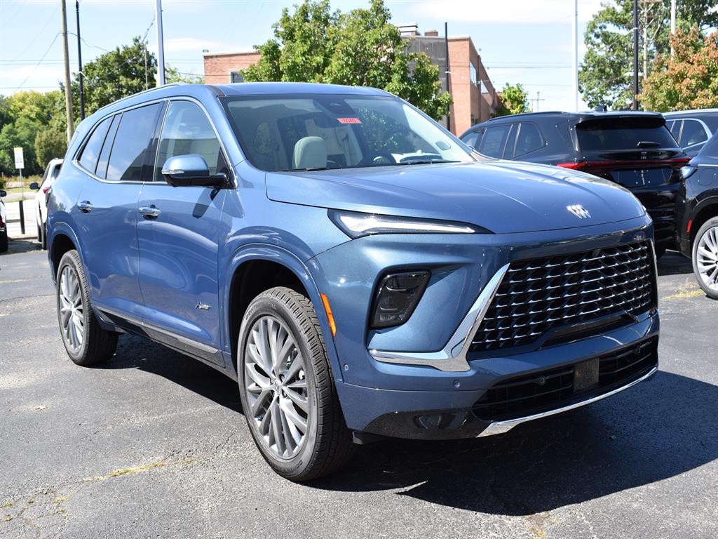 2026 Buick Enclave Avenir photo 3