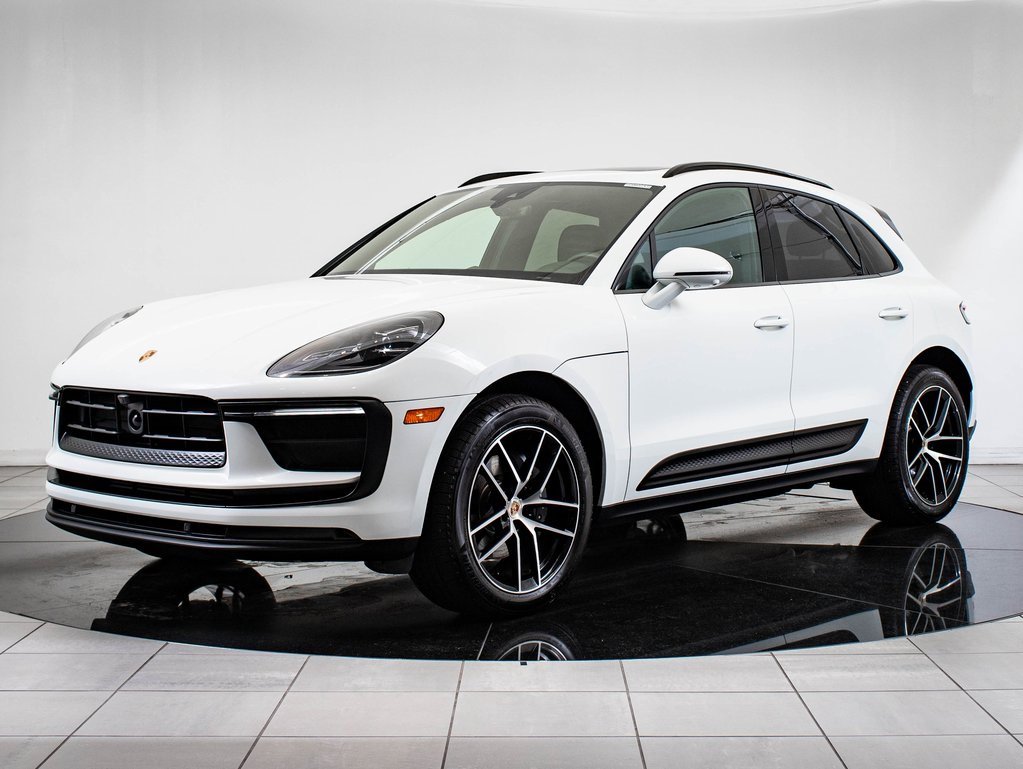 2024 Porsche Macan's photo