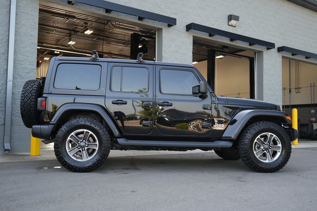 2019 Jeep Wrangler Unlimited Sahara photo 7