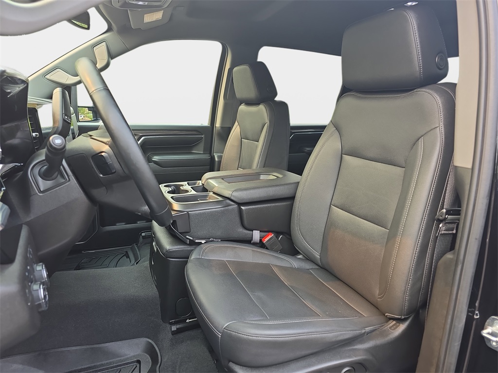 2024 Chevrolet Silverado 2500HD LTZ photo 13
