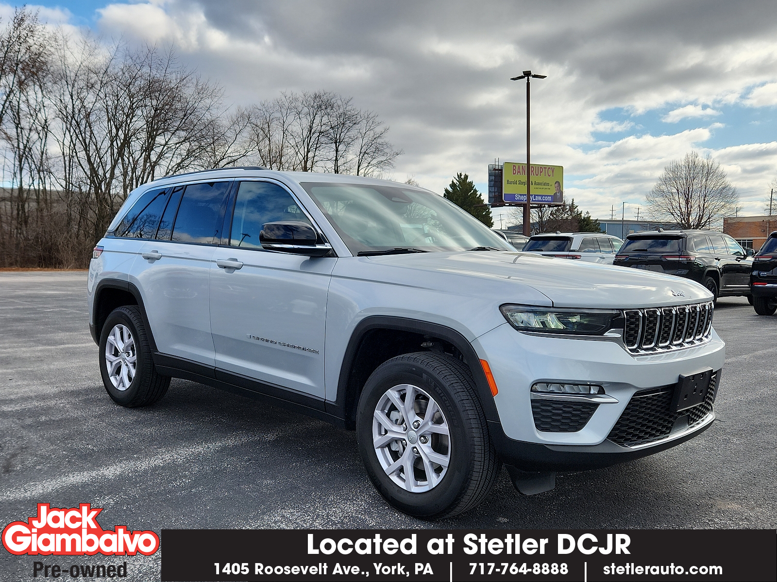 Used 2022 Silver Zynith Jeep Limited 4x4 image 1