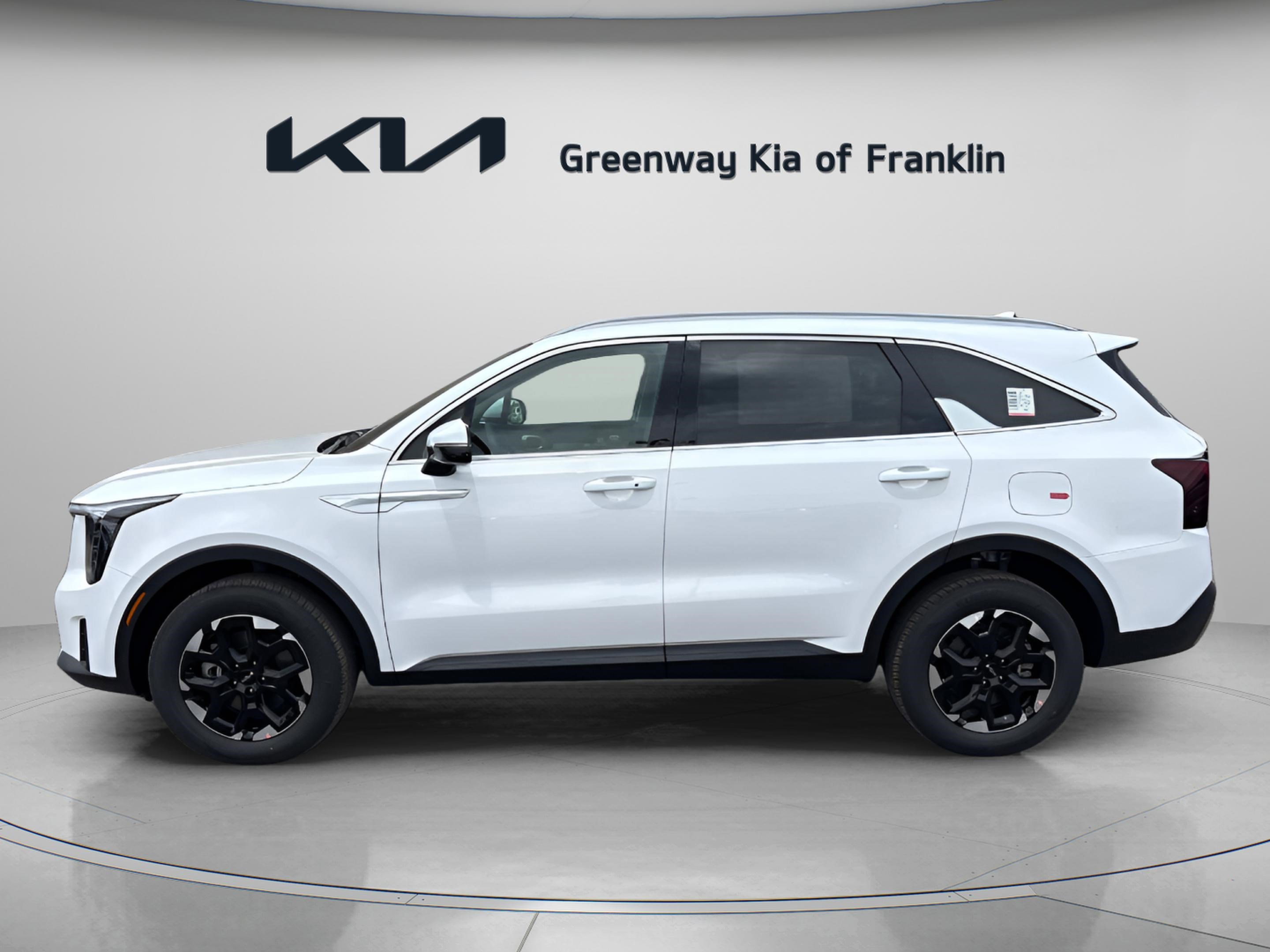 2025 Kia Sorento S photo 4
