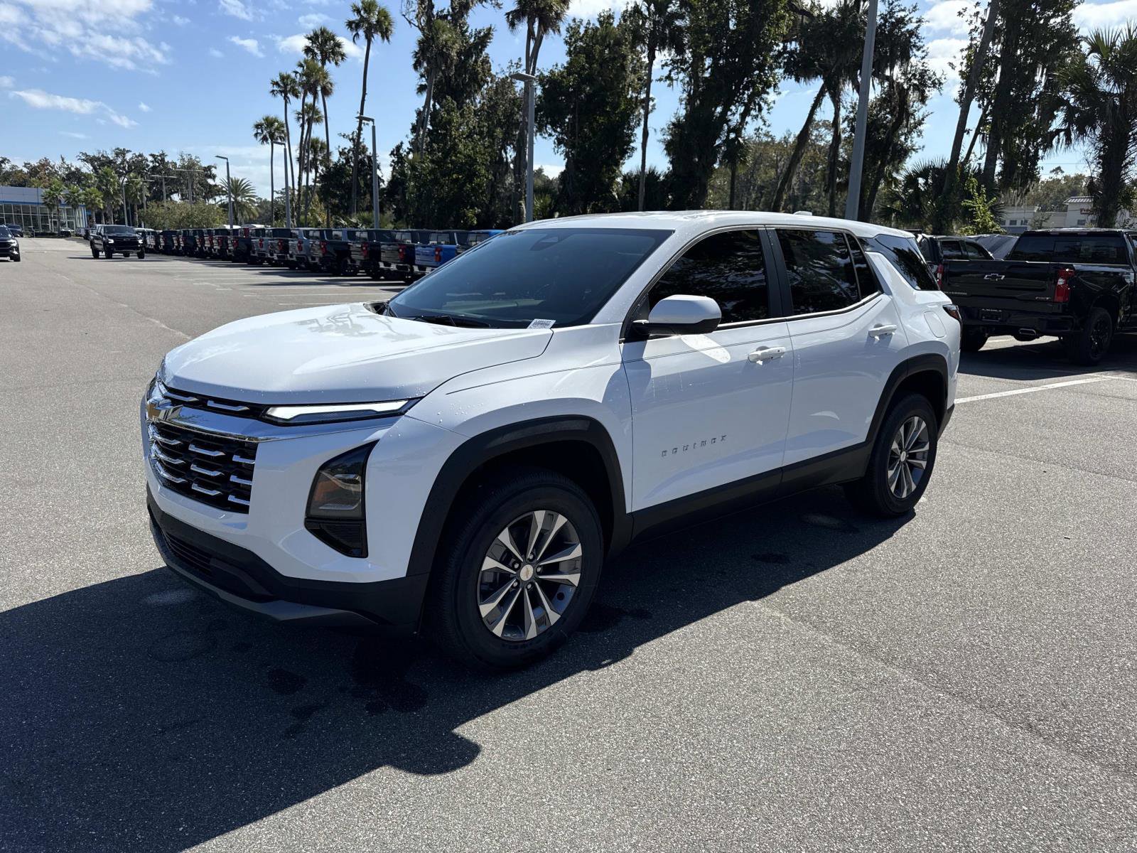 2026 Chevrolet Equinox LT photo 3