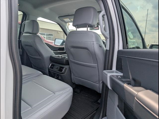 2023 Ford F-150 XLT photo 25