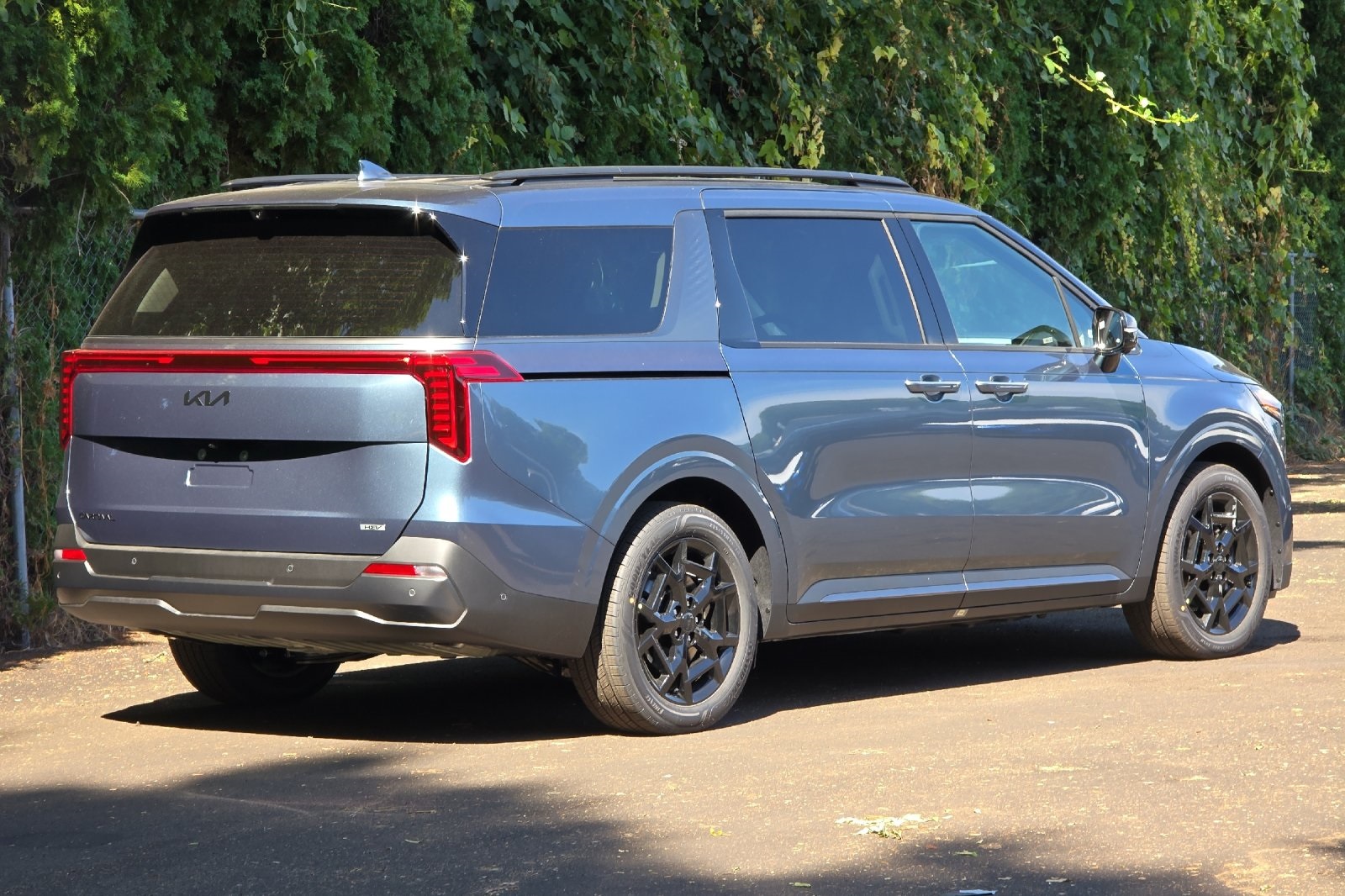 2026 Kia Carnival SX Prestige photo 3