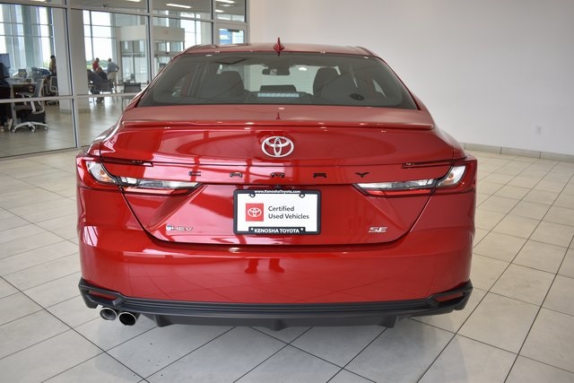 2025 Toyota Camry SE photo 8