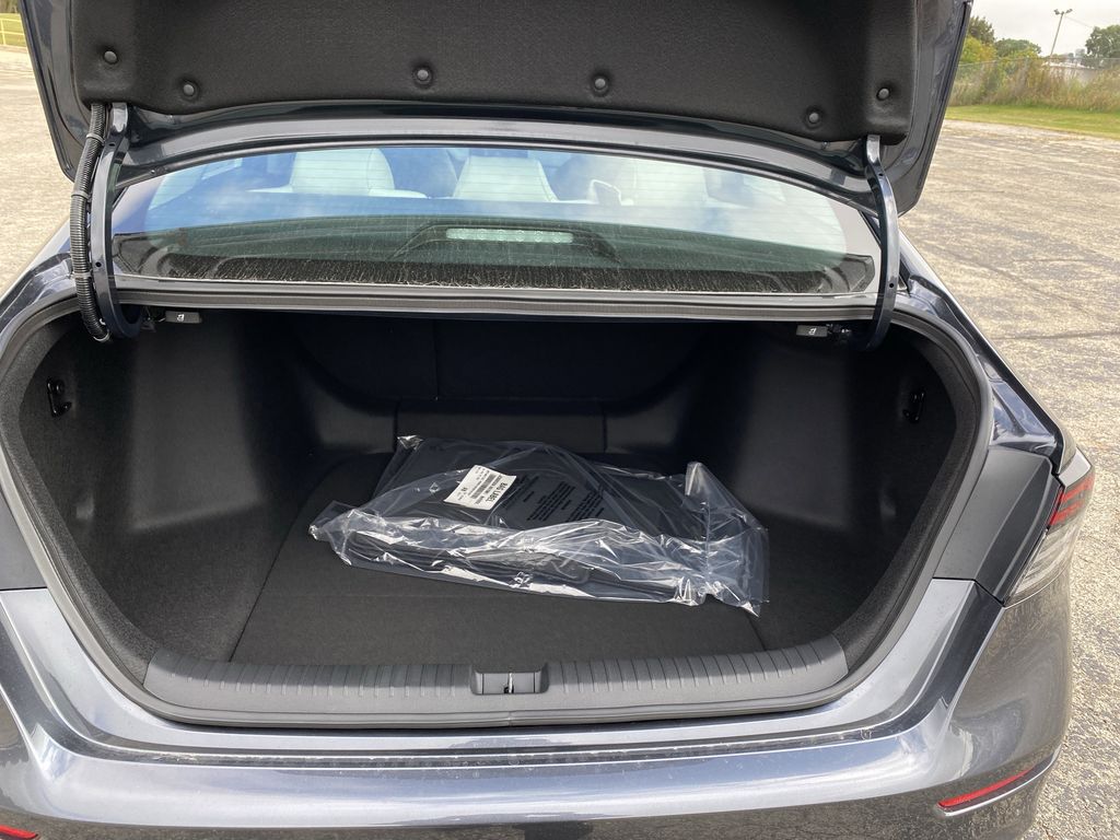 2025 Honda Accord SE photo 13