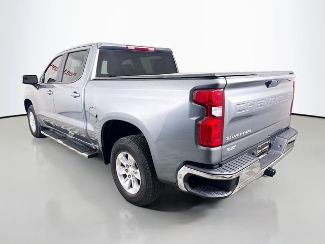 2019 Chevrolet Silverado 1500 LT photo 2