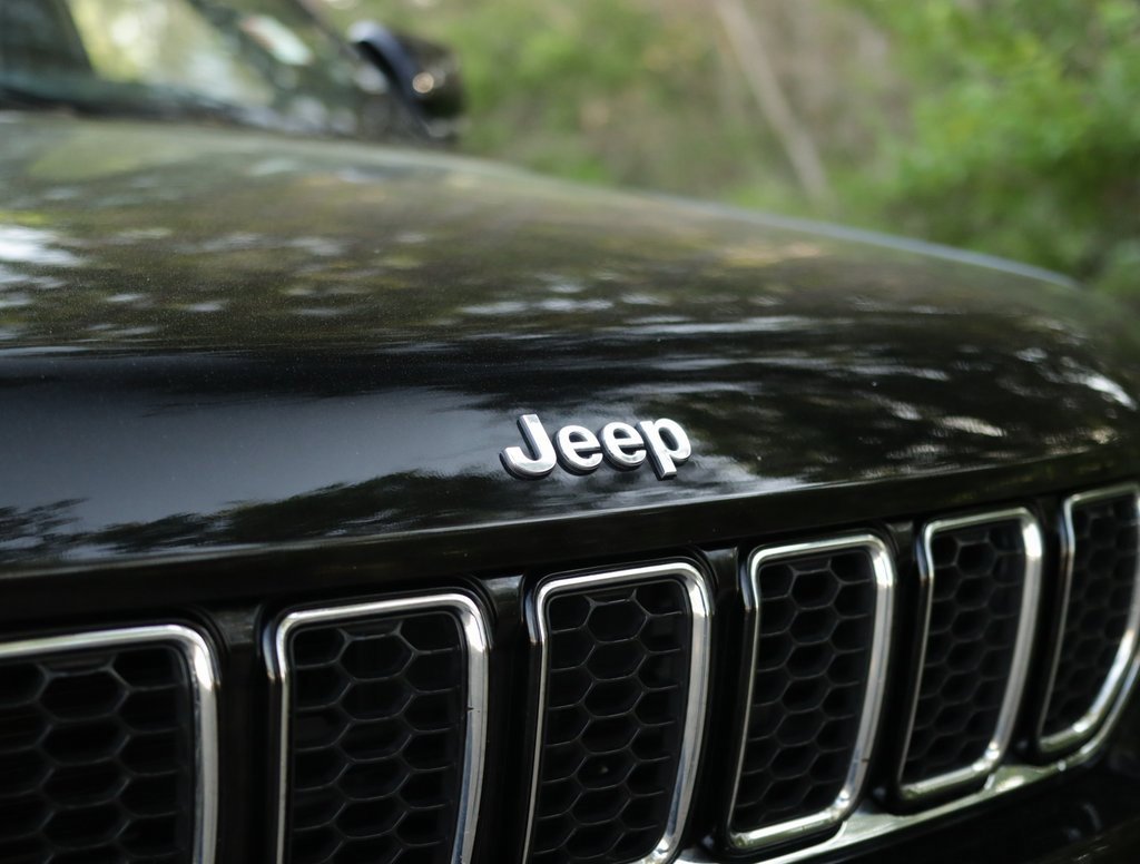 2022 Jeep Grand Cherokee Overland photo 40