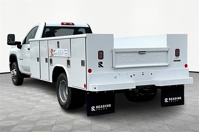 2025 Chevrolet Silverado Work Truck photo 4