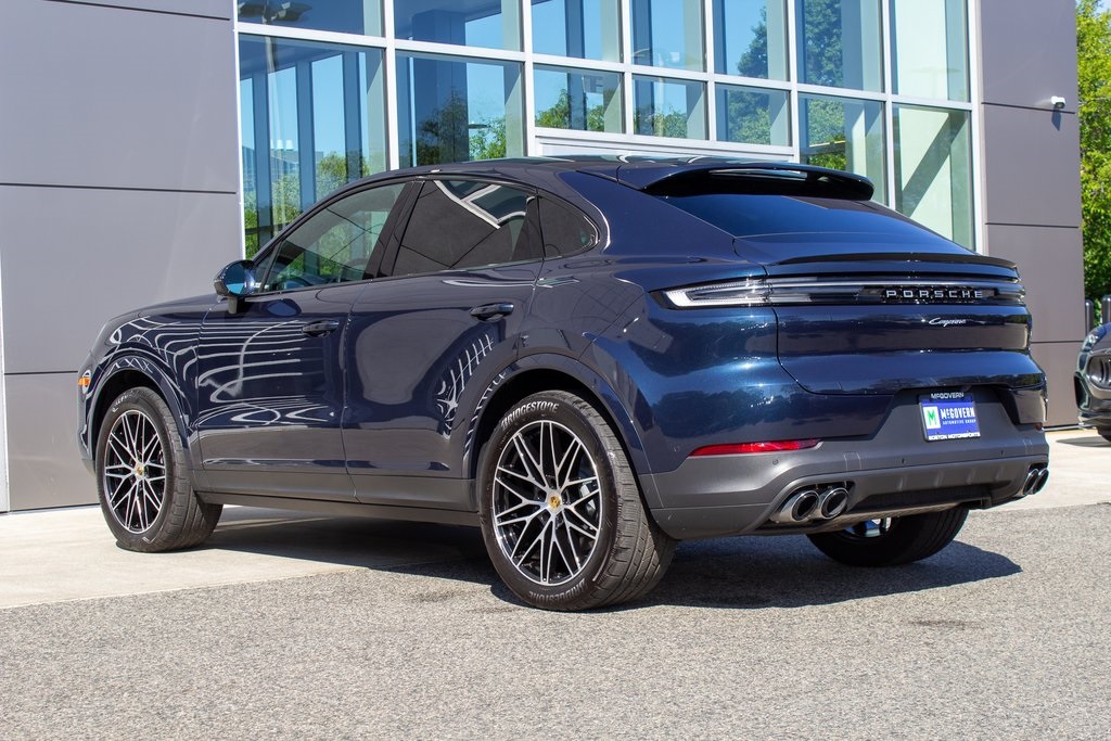 2024 Porsche Cayenne Coupe Base photo 8