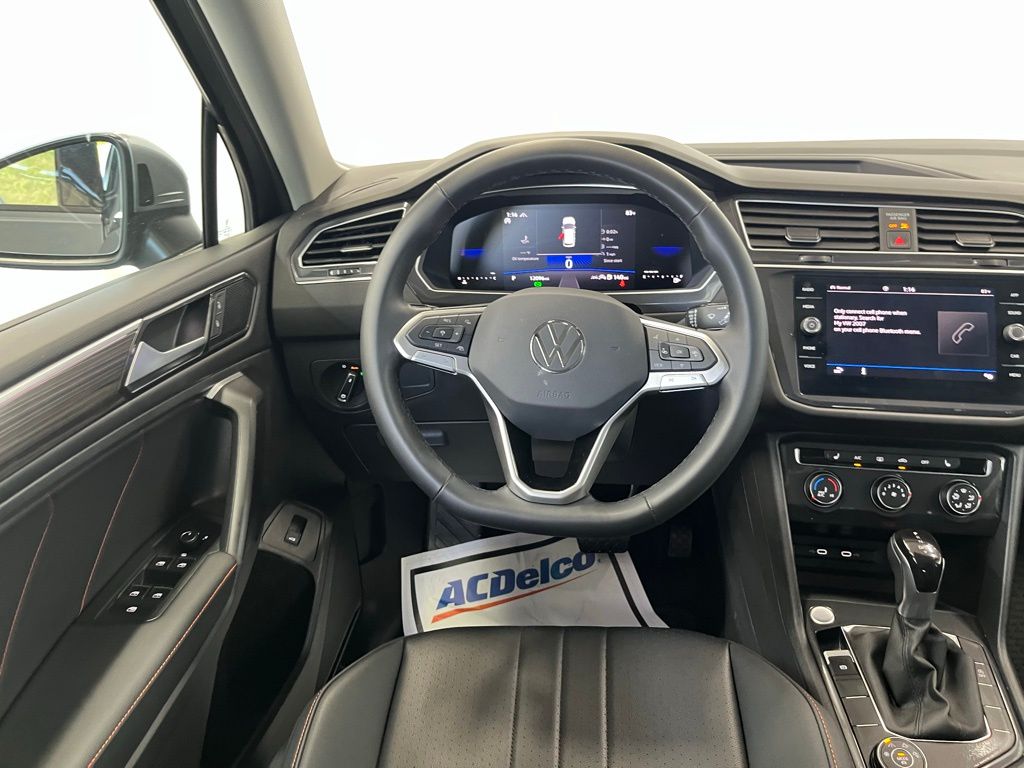 2024 Volkswagen Tiguan SE Wolfsburg Edition photo 18