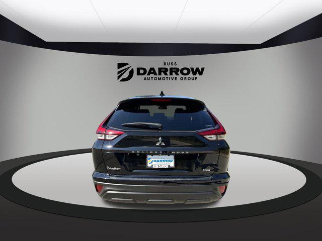 2024 Mitsubishi Eclipse Cross LE photo 4