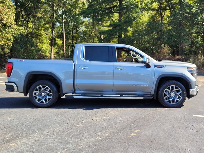2023 Gmc Sierra 1500 SLT photo 3