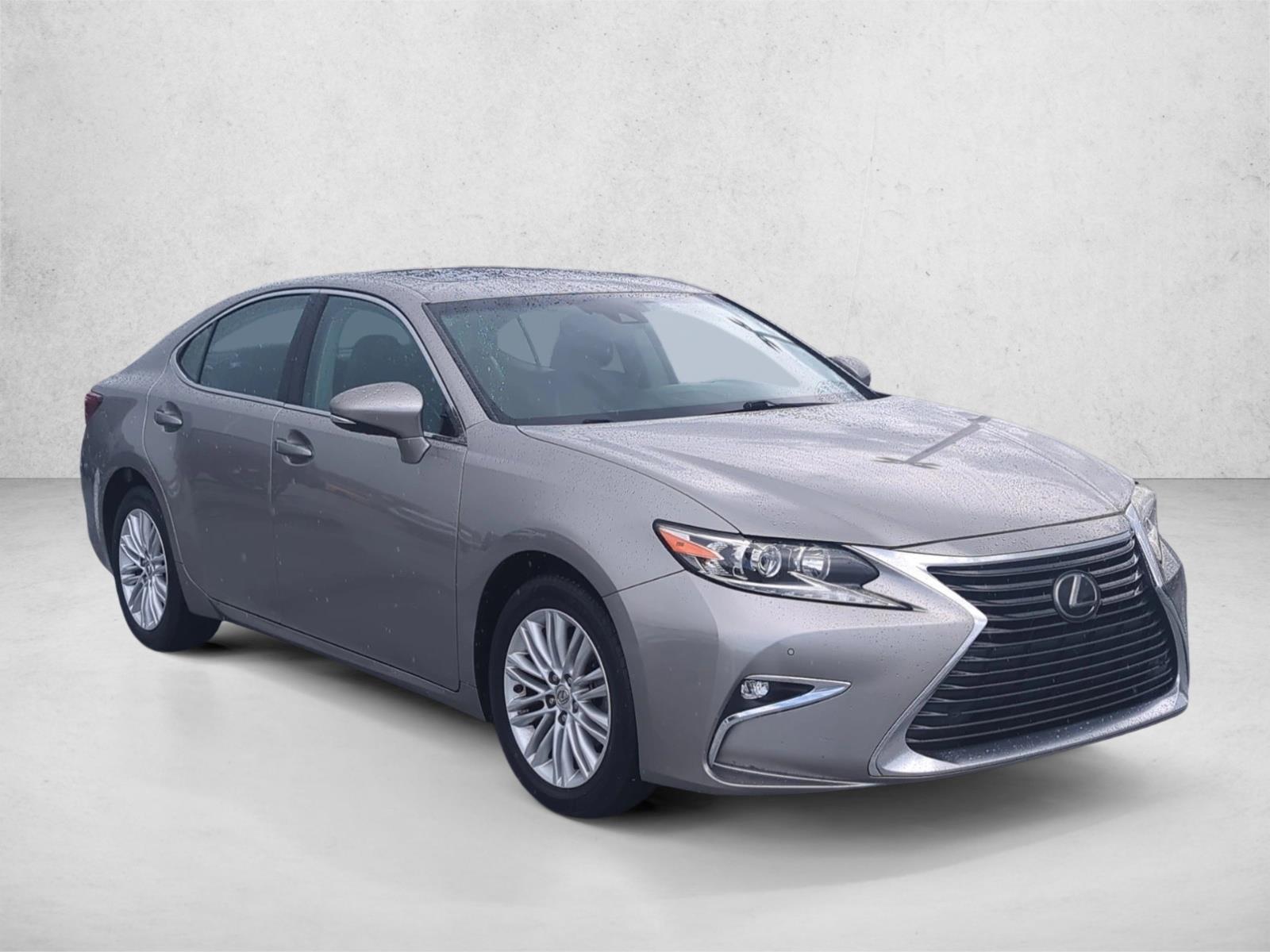 2016 Lexus ES 350 photo 3