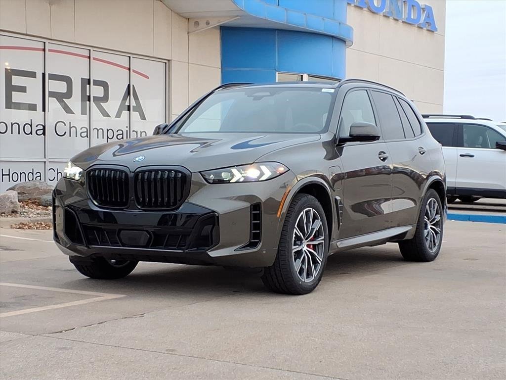 2026 BMW X5 50e's photo