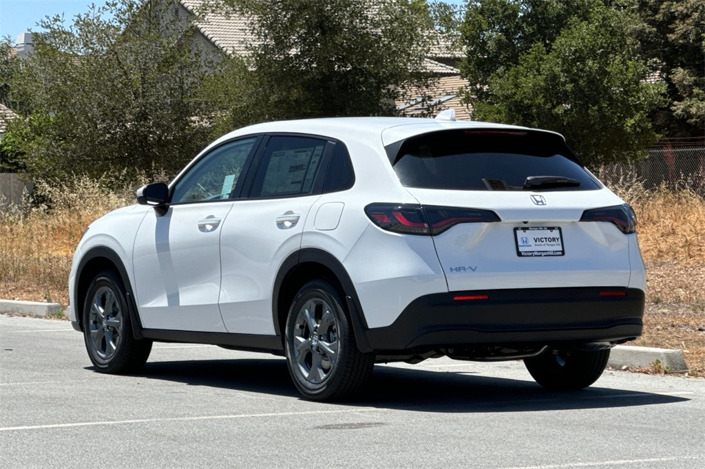 2026 Honda HR-V LX photo 4