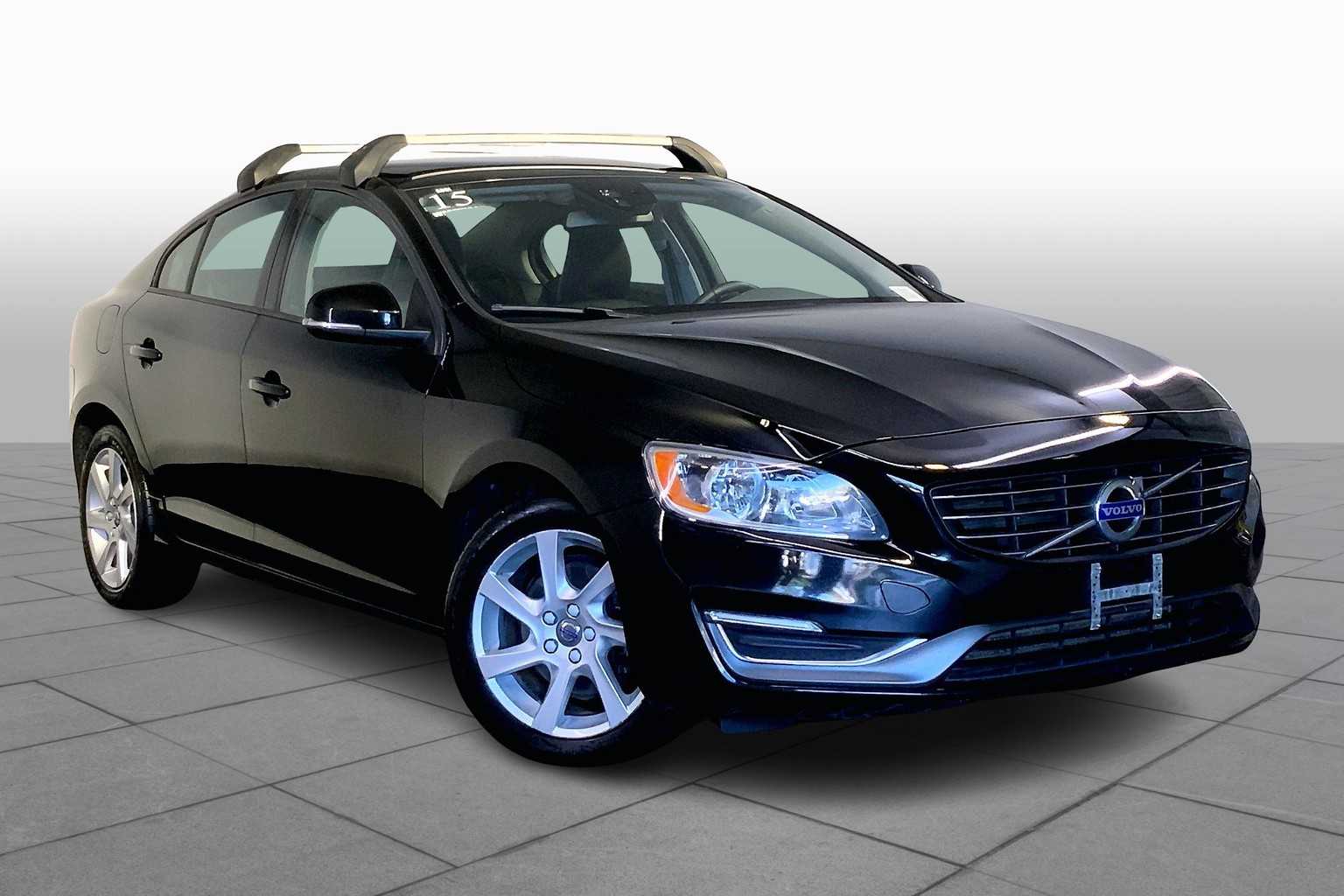 2015 Volvo S60 T5 Drive-E photo 2