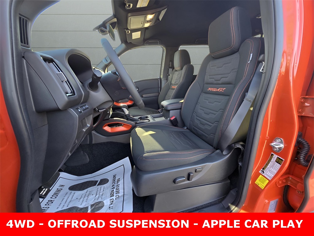 2025 Nissan Frontier PRO-4X photo 8