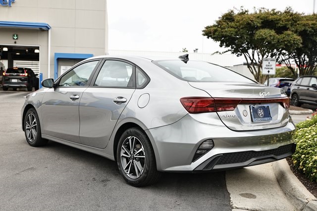 2023 Kia Forte LXS photo 6