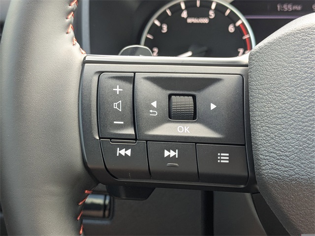 2025 Nissan Rogue SV photo 25