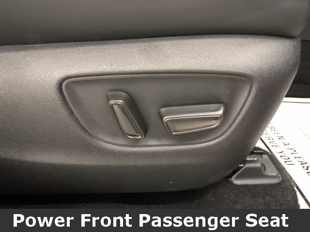 2021 Toyota Highlander XLE photo 29