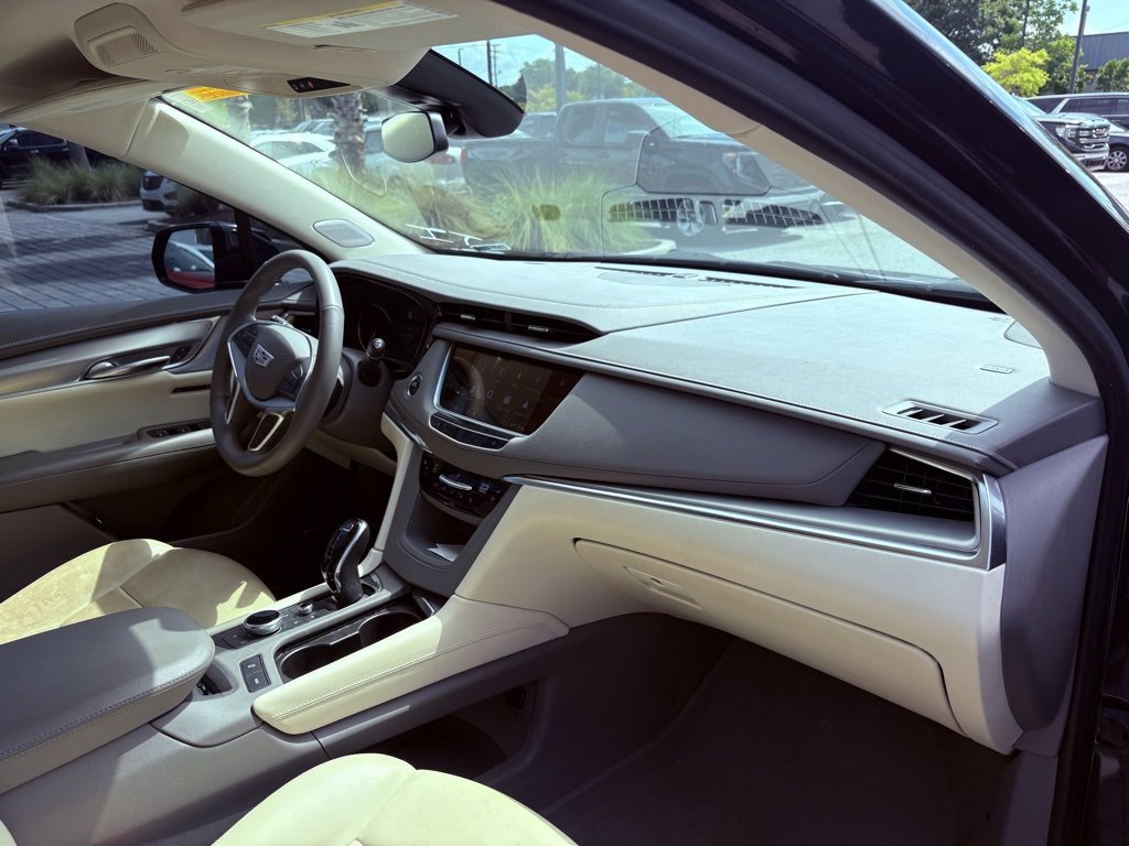 2022 Cadillac XT5 Premium Luxury photo 16