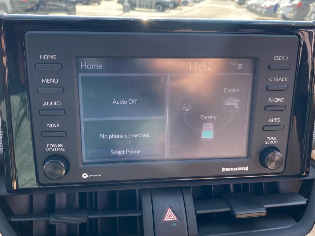 2022 Toyota RAV4 Hybrid XLE photo 17