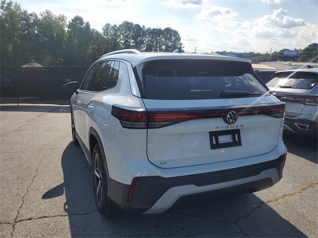 2025 Volkswagen Tiguan SE photo 6
