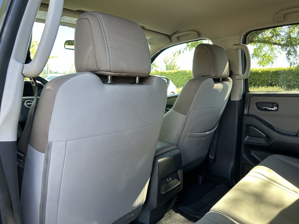 2023 Nissan Frontier SV photo 20