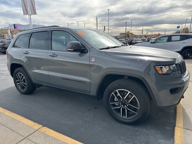 2020 Jeep Grand Cherokee Trailhawk photo 3