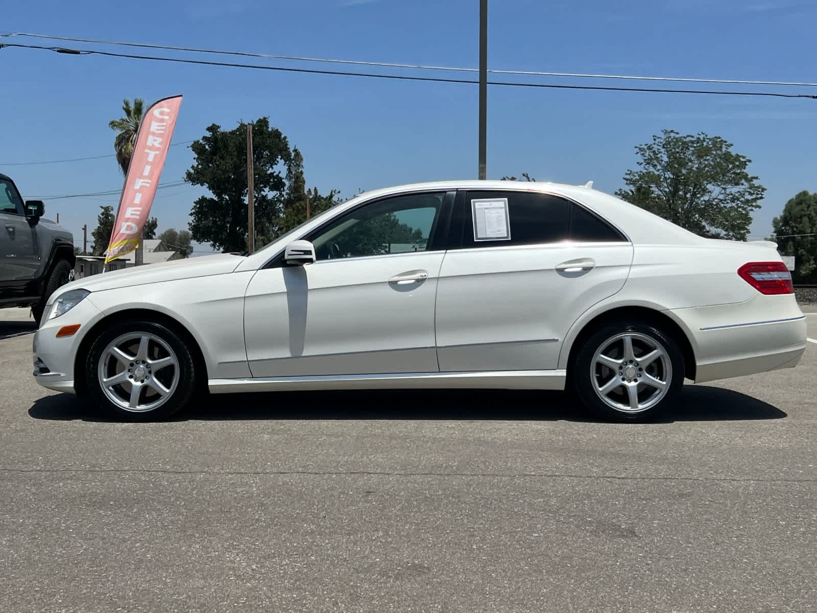 Used 2013 Mercedes-Benz E-Class E350 Luxury with VIN WDDHF5KBXDA744241 for sale in Delano, CA