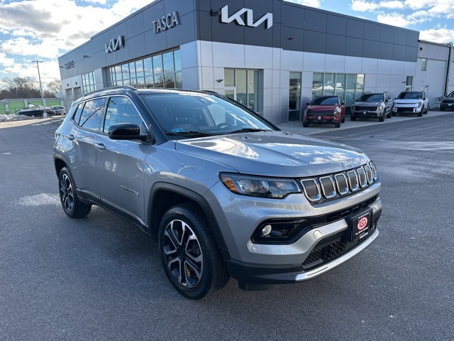 2022 Jeep Compass Limited's photo