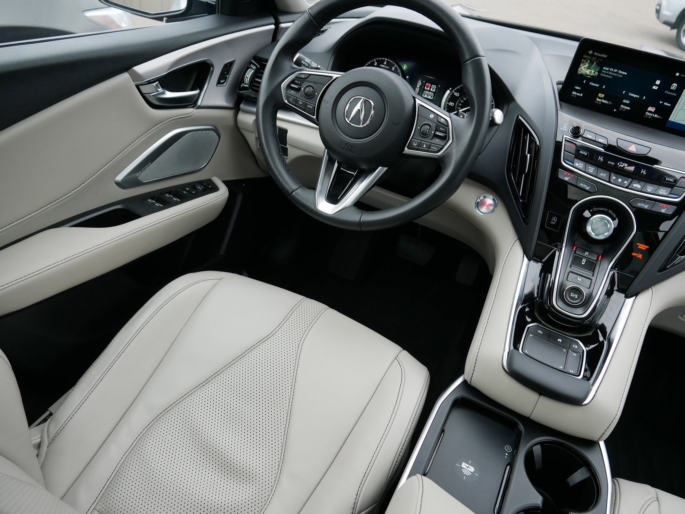 Image of Certified Pre-Owned 2025 Acura RDX w/Technology Package
