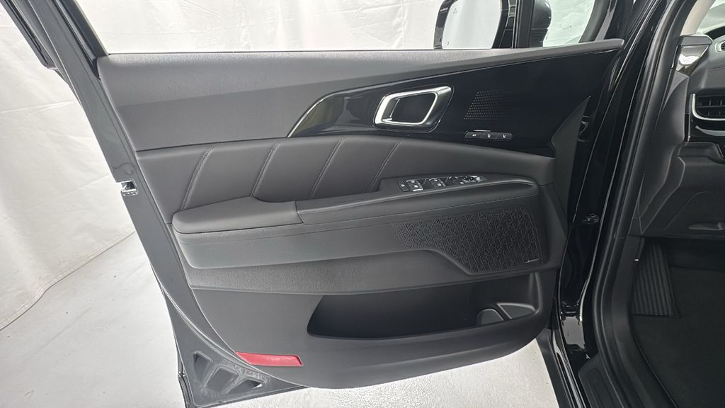 2026 Kia Carnival SX Prestige photo 21