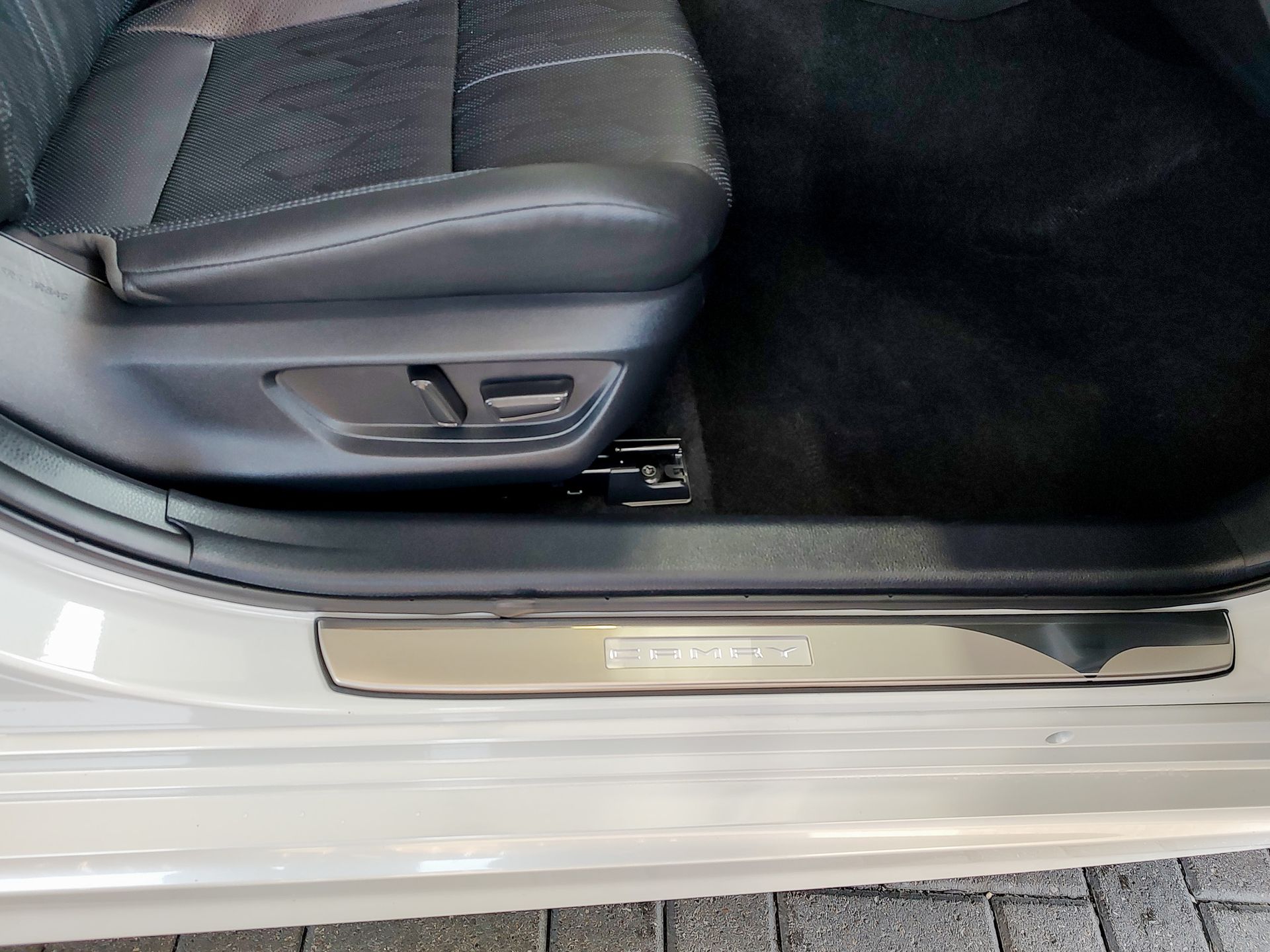 2025 Toyota Camry XSE photo 11