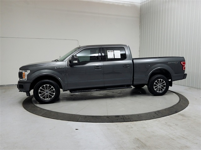 2019 Ford F-150 XLT photo 4