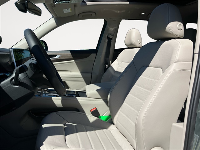 2025 Volkswagen Atlas SEL photo 9