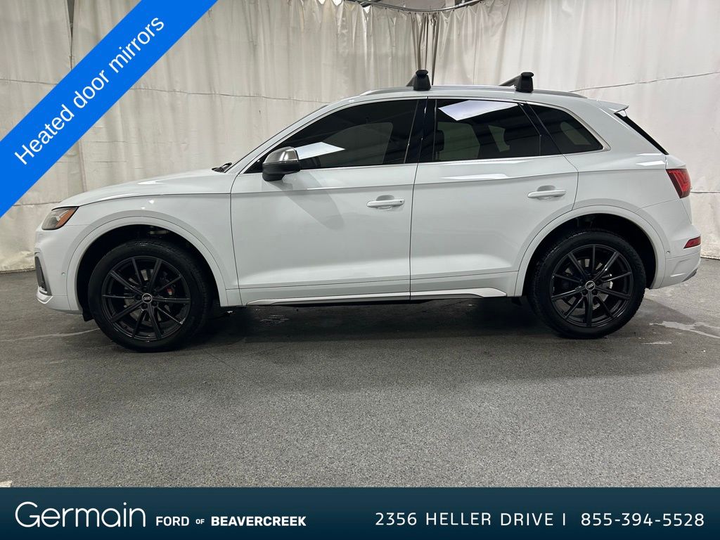 2021 Audi SQ5 Prestige photo 2
