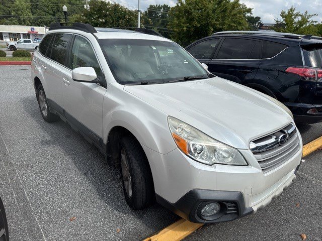 2014 Subaru Outback 2.5i Limited photo 2