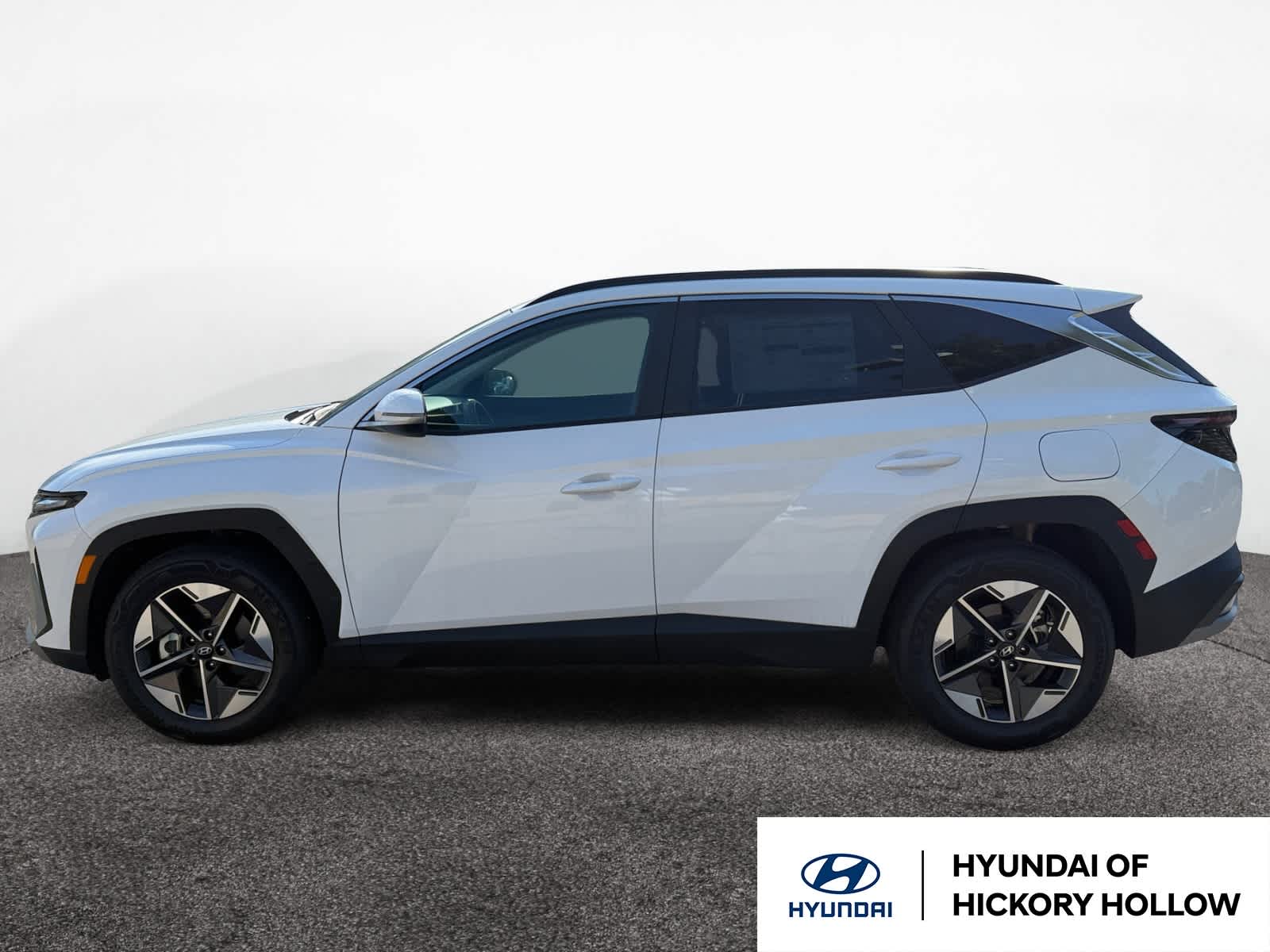 2025 Hyundai Tucson SEL Convenience photo 2