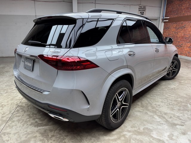 2025 Mercedes Benz GLE 450e 4MATIC photo 4